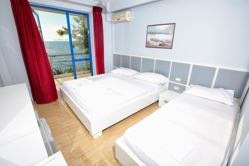 Hotel Nimfa Kanine Exterior foto
